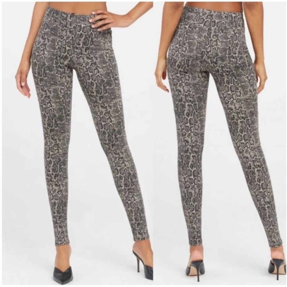 NEW Spanx Jean-Ish Leggings Desert Dot Pants Size Medium